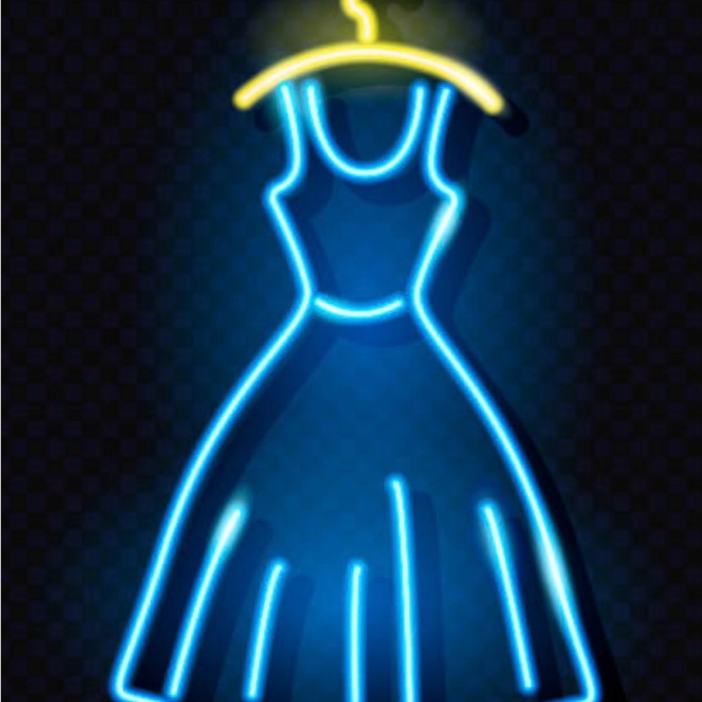 Nichole’s Poshmark Store-